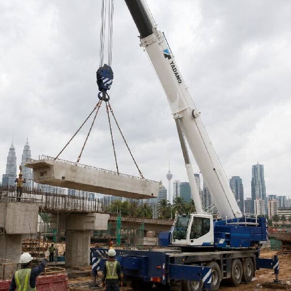 120-ton-mobile-crane-img-1
