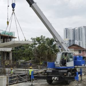 25-ton-mobile-crane-img-1